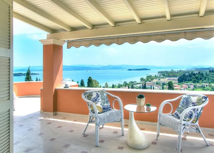 Seaview Villa & Suites